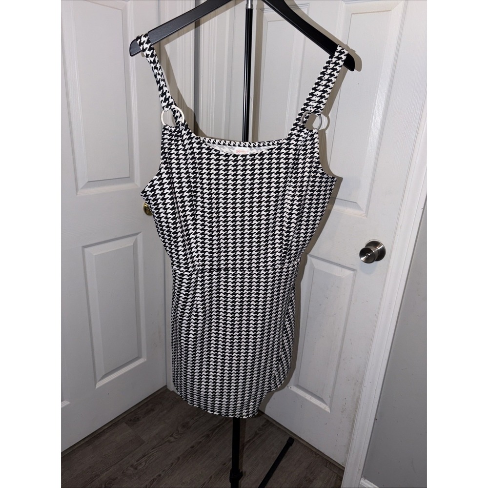 No Boundaries Juniors XL 15/17 Black/White Houndstooth Romper o-ring strap Y2K
